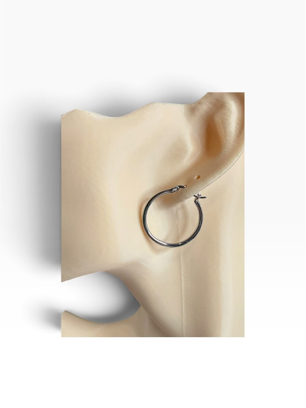 Classic Silver Tone Hoop Earrings Polished Hinged Latch Back Minimalist